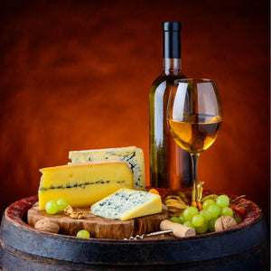 What Wine Goes Well with a Cheeseboard?