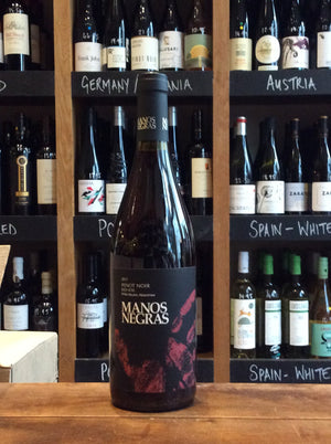 Manos Negras - Red Soil Pinot Noir - Seven Cellars